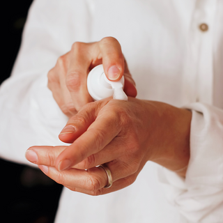 Best Face Wash for Dry Skin: How to Keep Your Skin Moisturized and Hydrated